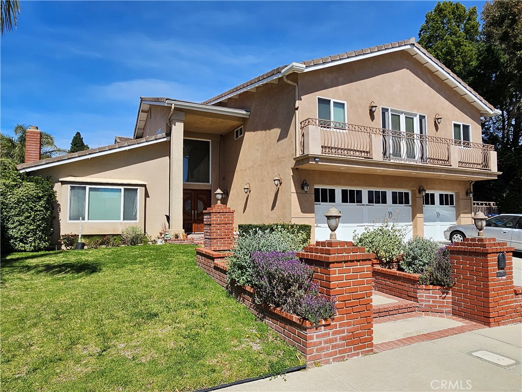 18521 Calle Vista Circle Property Photo