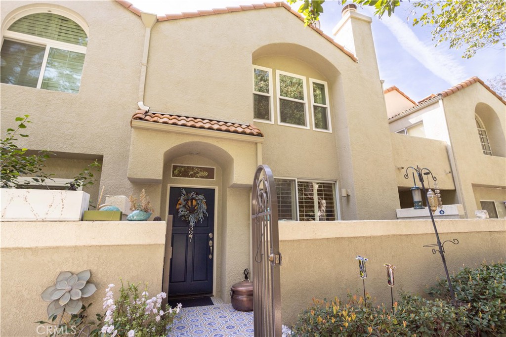 22327 Golden Canyon Circle Property Photo