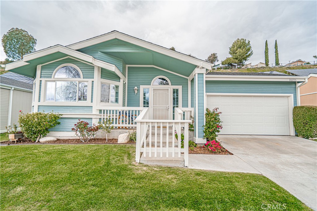 20195 Northcliff Drive Property Photo