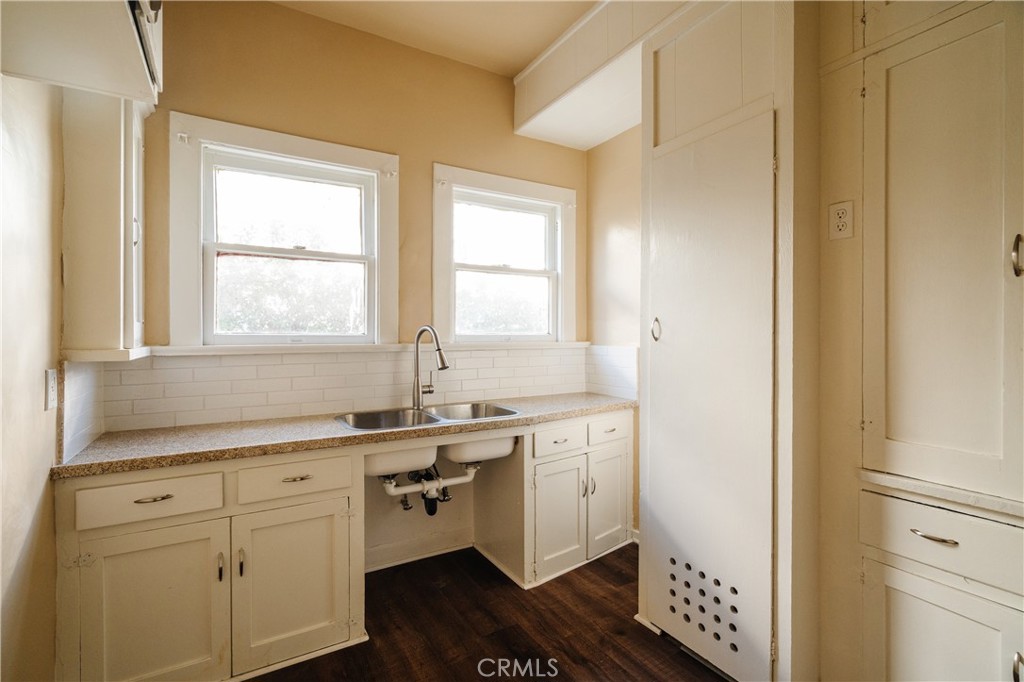 1221 5th Avenue 3 Property Photo 19