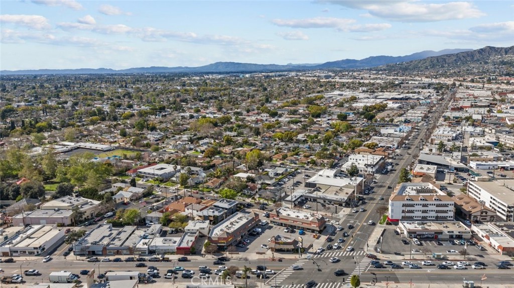 101 N Victory Boulevard Property Photo