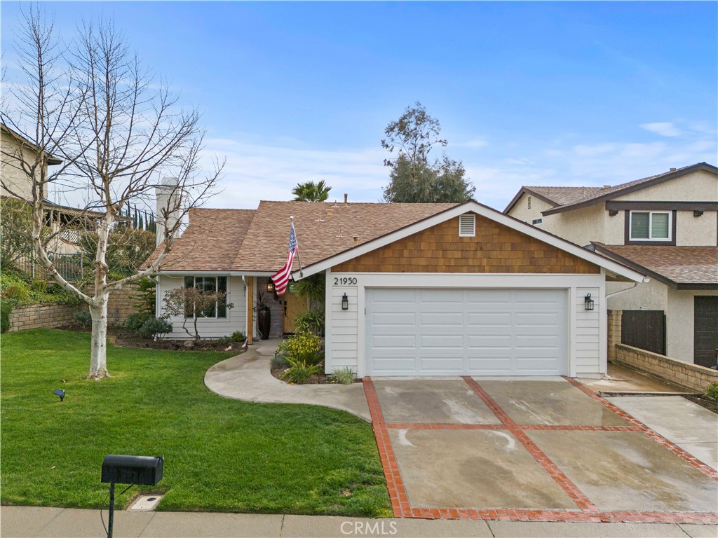 21950 Grovepark Drive Property Photo