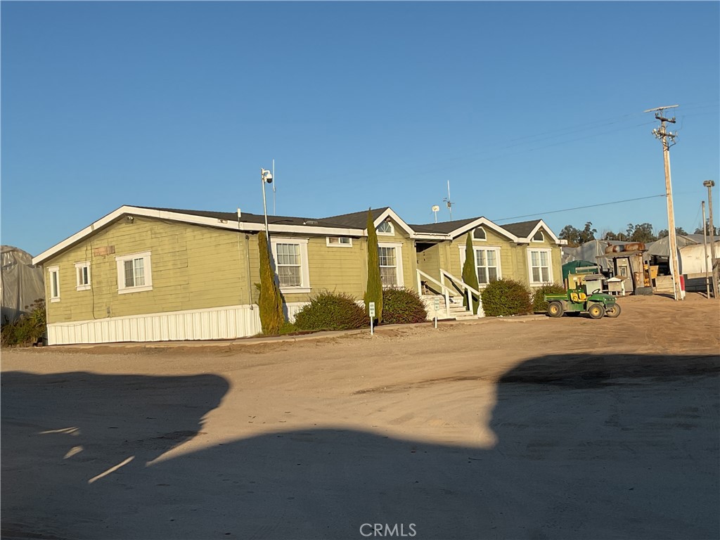 808 Albert Way Property Photo 4