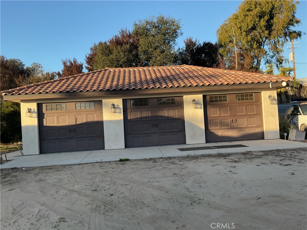 808 Albert Way Property Photo 5
