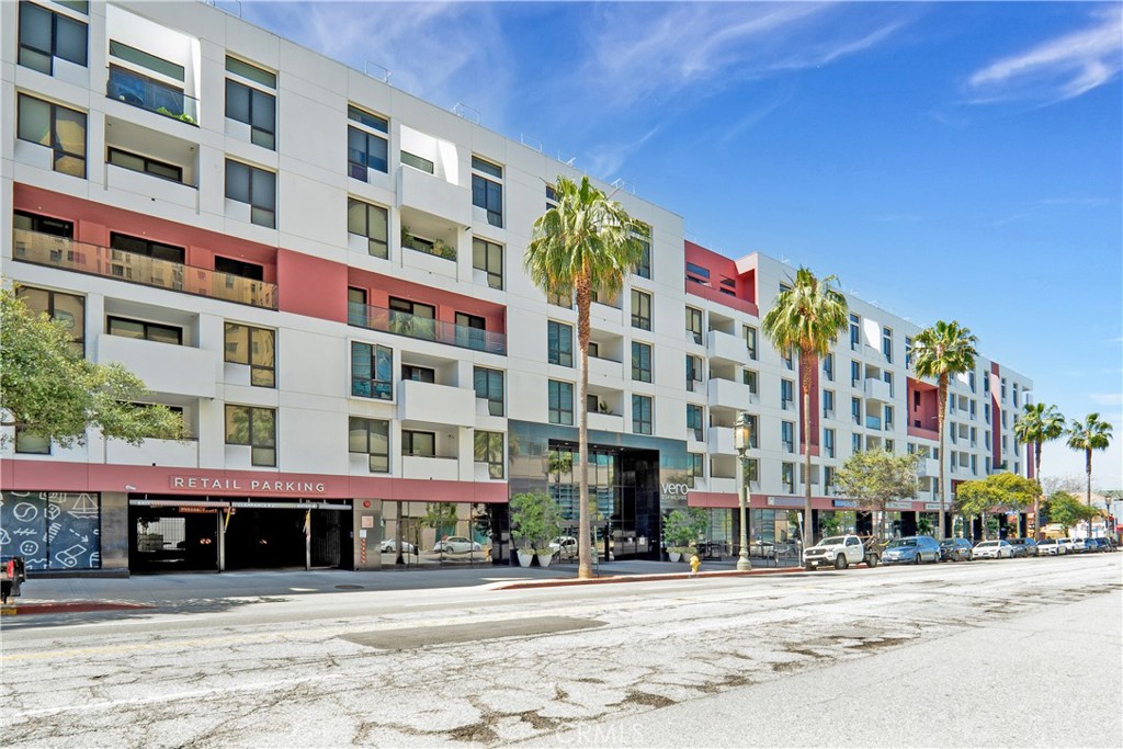 1234 Wilshire Boulevard 527 Property Photo