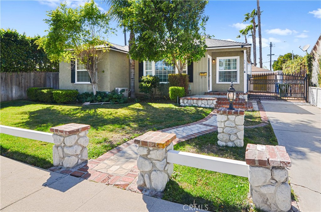 6415 Yarmouth Avenue Property Photo