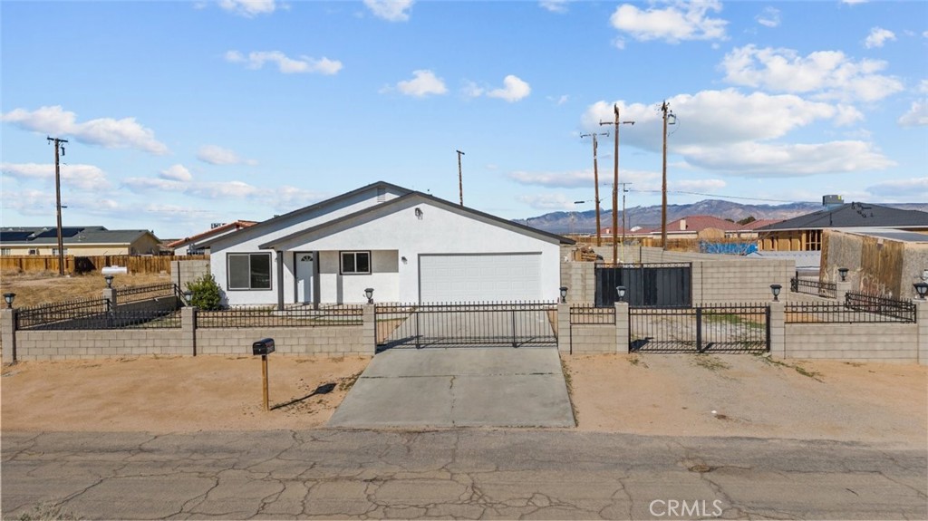 20401 Neuralia Road Property Photo