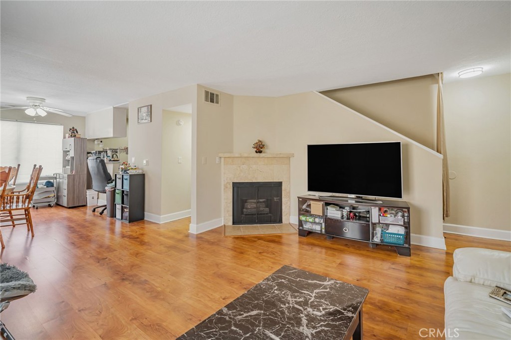 7045 Woodley Avenue 120 Property Photo