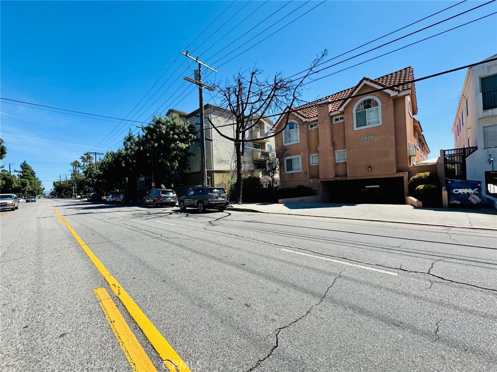 21820 Saticoy Street W A Property Photo