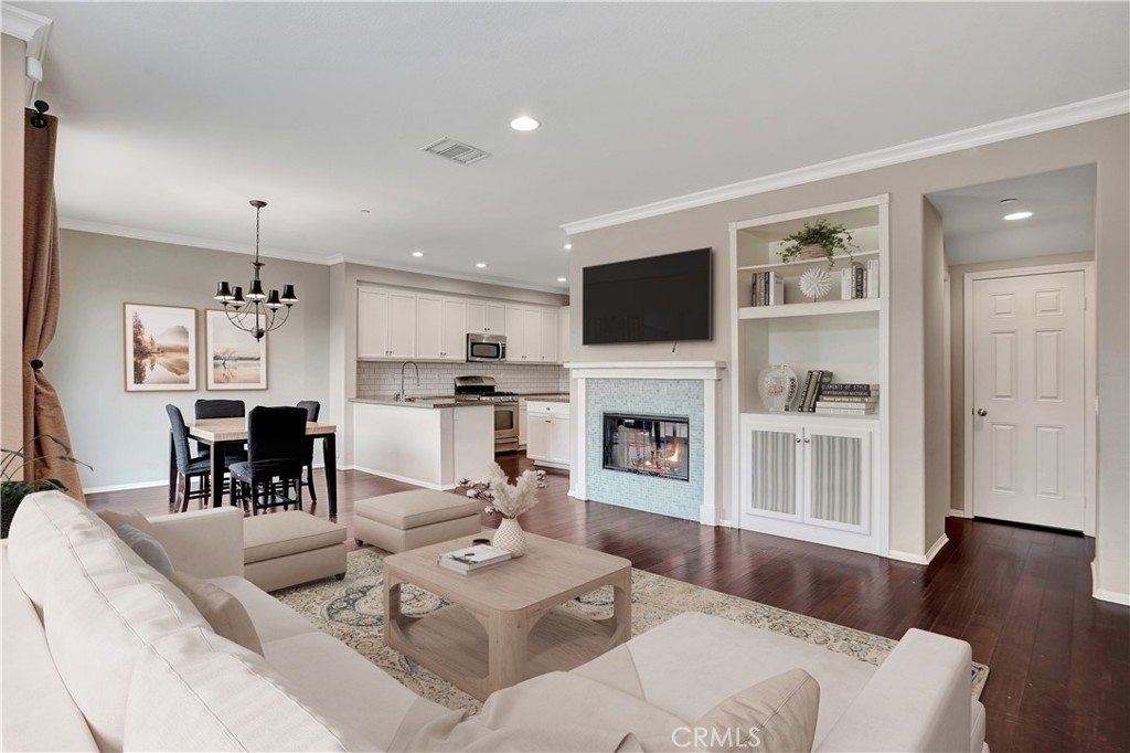 6818 Simmons Way Property Photo