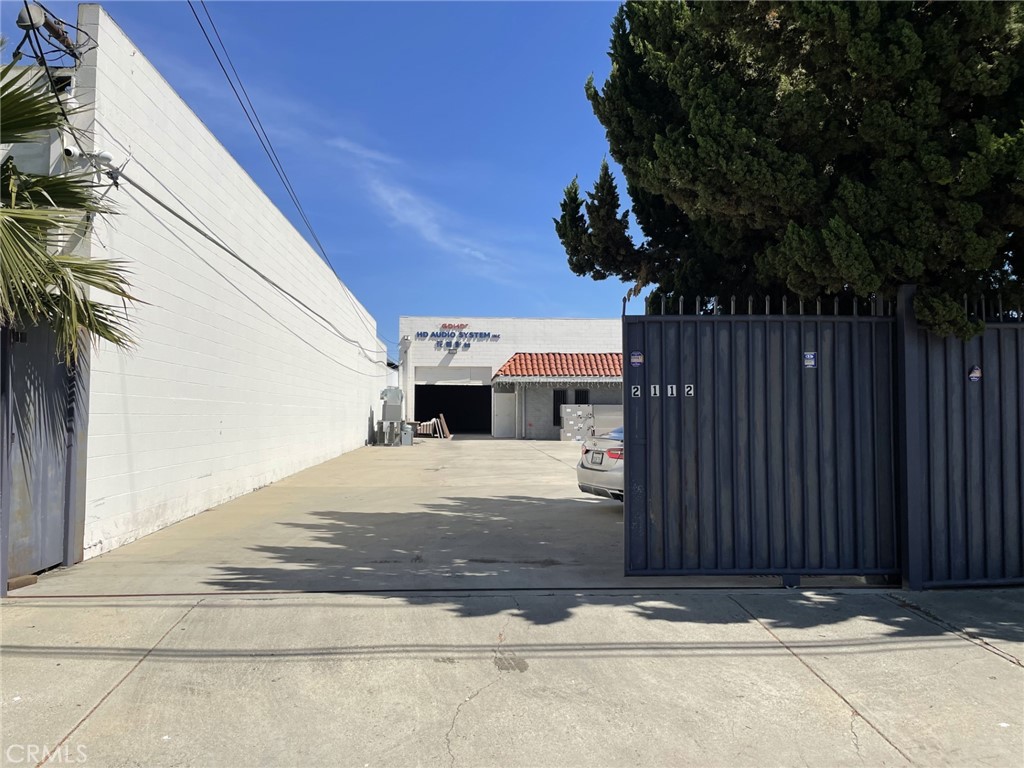 2112 Lee Avenue Property Photo