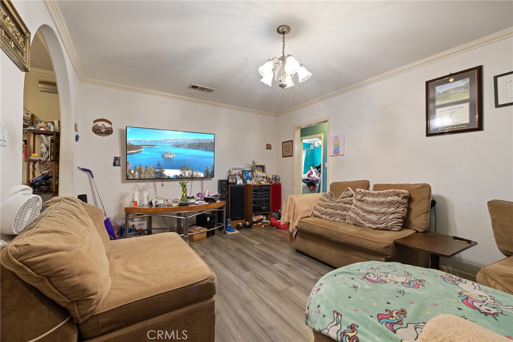 11430 Califa Street Property Photo 3