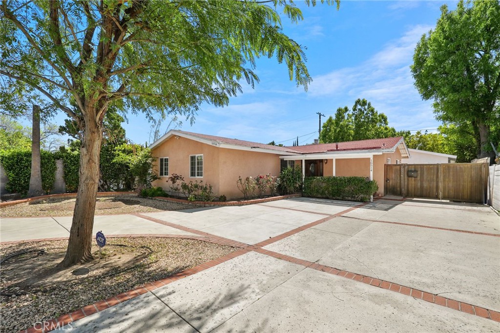 16514 Index Street Property Photo
