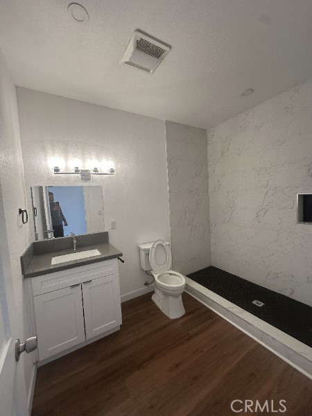 12929 Van Nuys Boulevard Property Photo 6