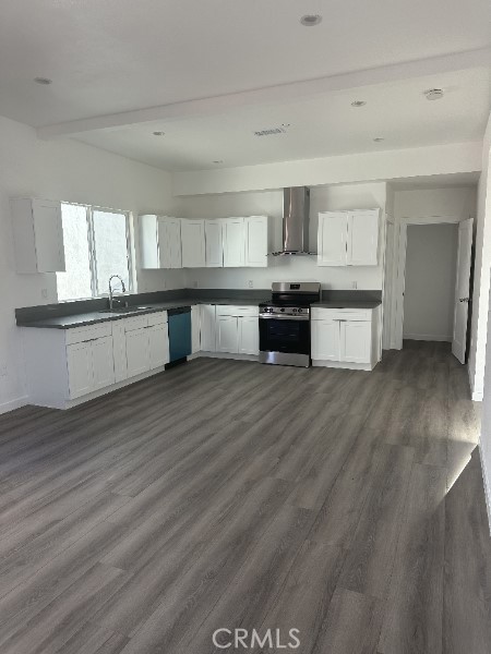 12929 Van Nuys Boulevard Property Photo 7