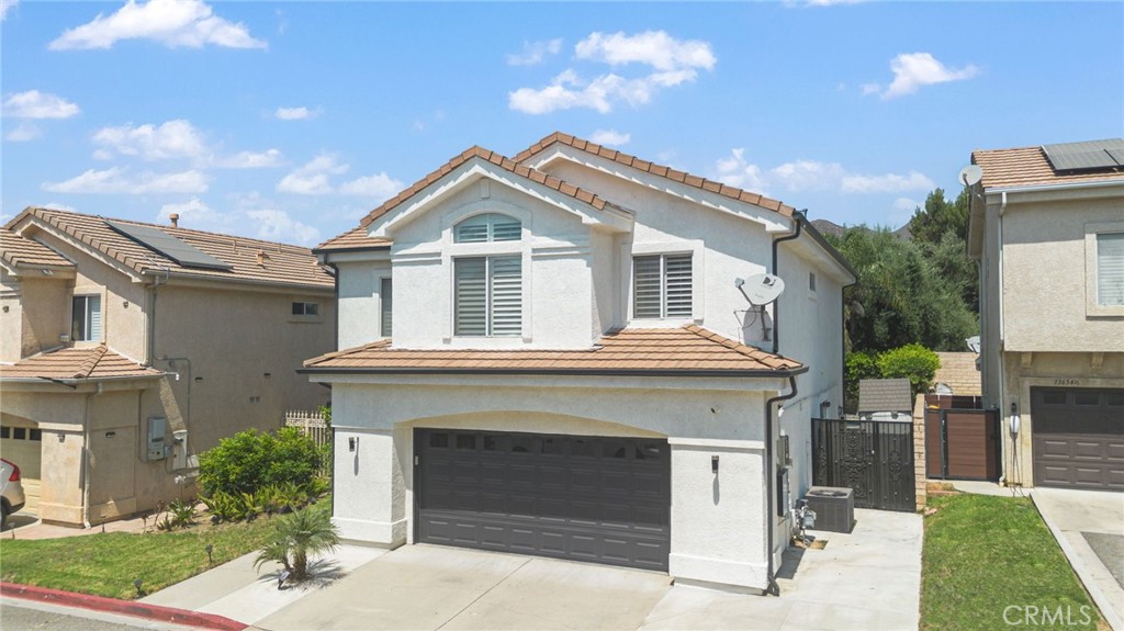 13656 Dronfield Ave Property Photo