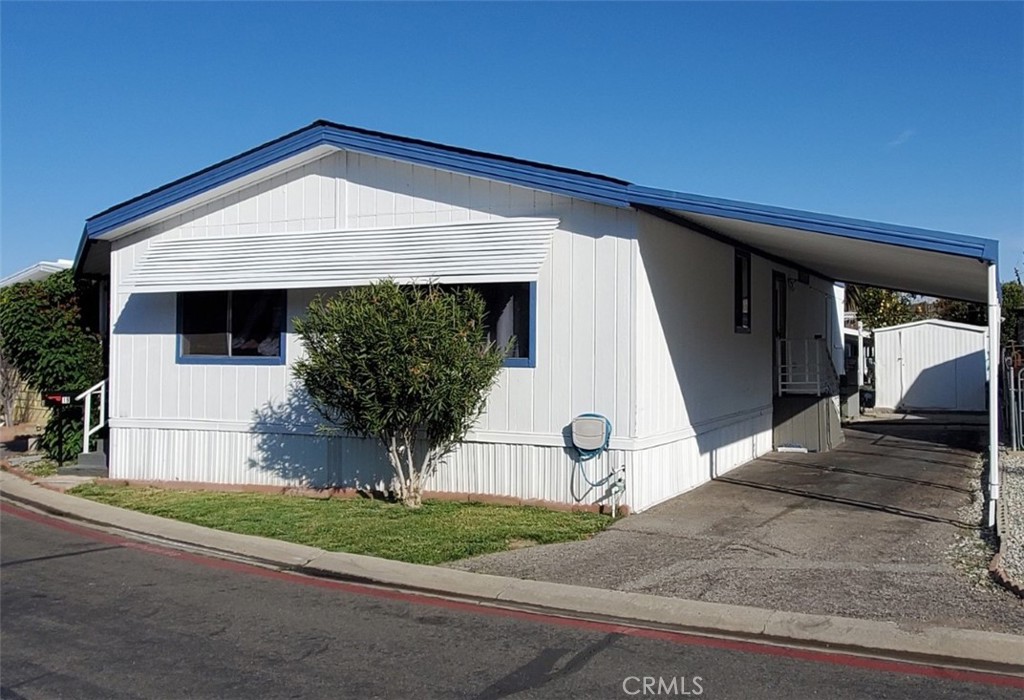27361 Sierra Hwy 19 Property Photo 1