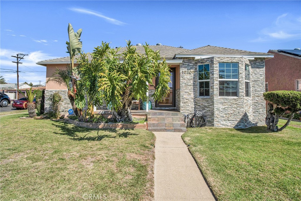 10800 Spinning Avenue Property Photo