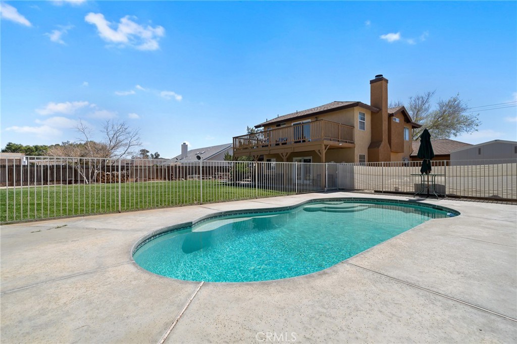 9635 Mendiburu Road Property Photo 2