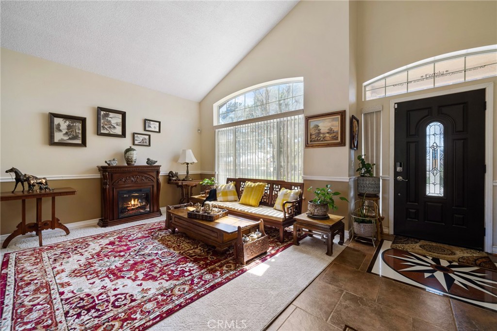 9635 Mendiburu Road Property Photo 7