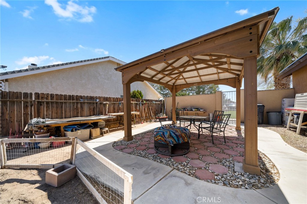 9635 Mendiburu Road Property Photo 28