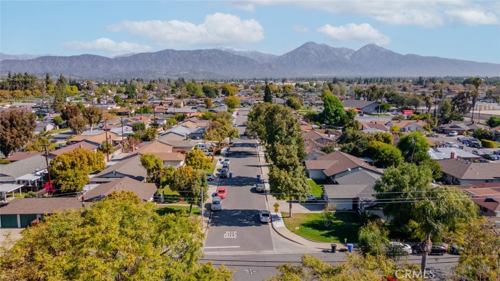 1936 Royalty Drive Property Photo 3