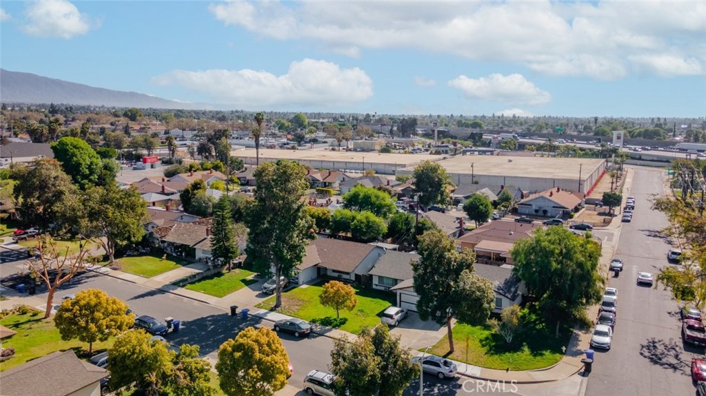 1936 Royalty Drive Property Photo 4