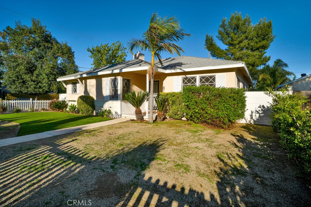 7962 Cozycroft Avenue Property Photo