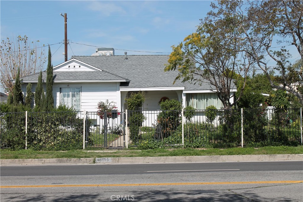 13145 Branford Street Property Photo