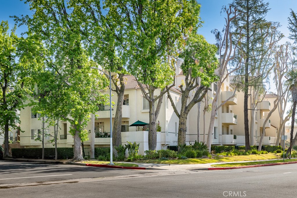 5420 Sylmar Avenue 321 Property Photo 1