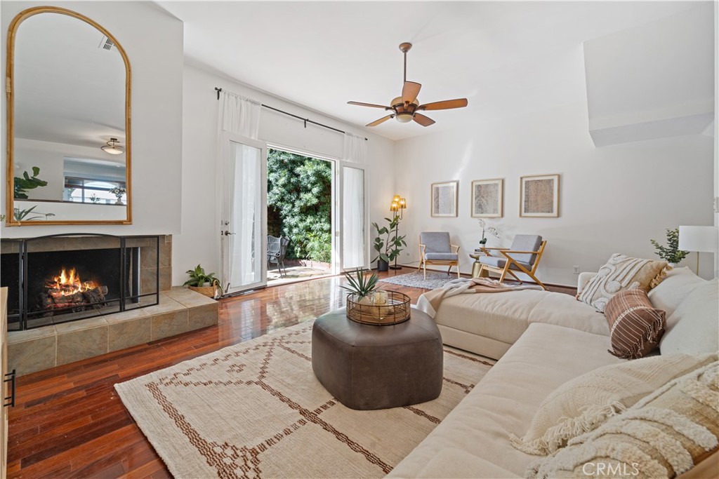 5257 Newcastle Avenue 3 Property Photo