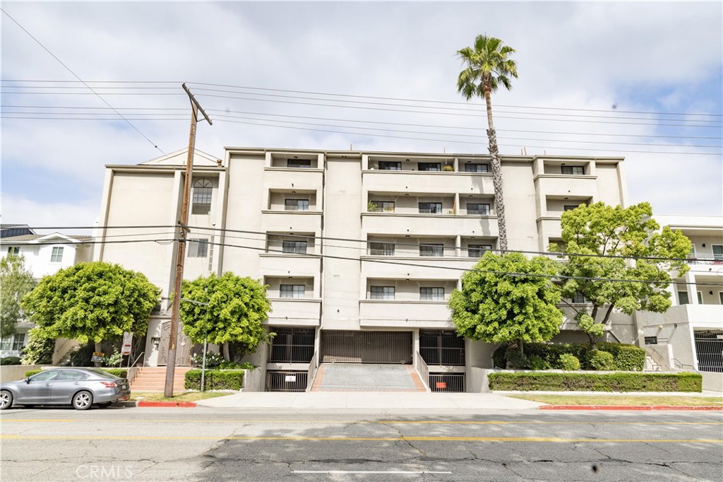 4651 Cahuenga Boulevard Property Photo