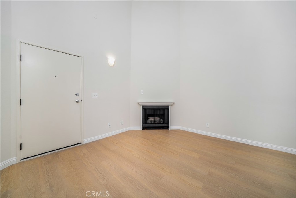 4651 Cahuenga Boulevard Property Photo 4