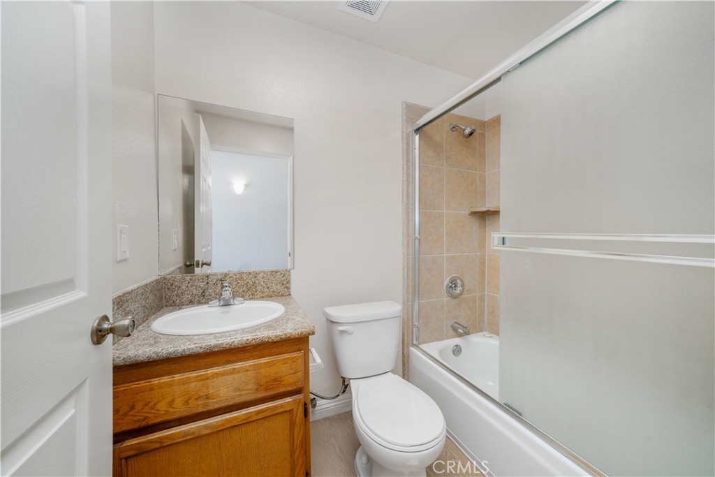 4651 Cahuenga Boulevard Property Photo 11