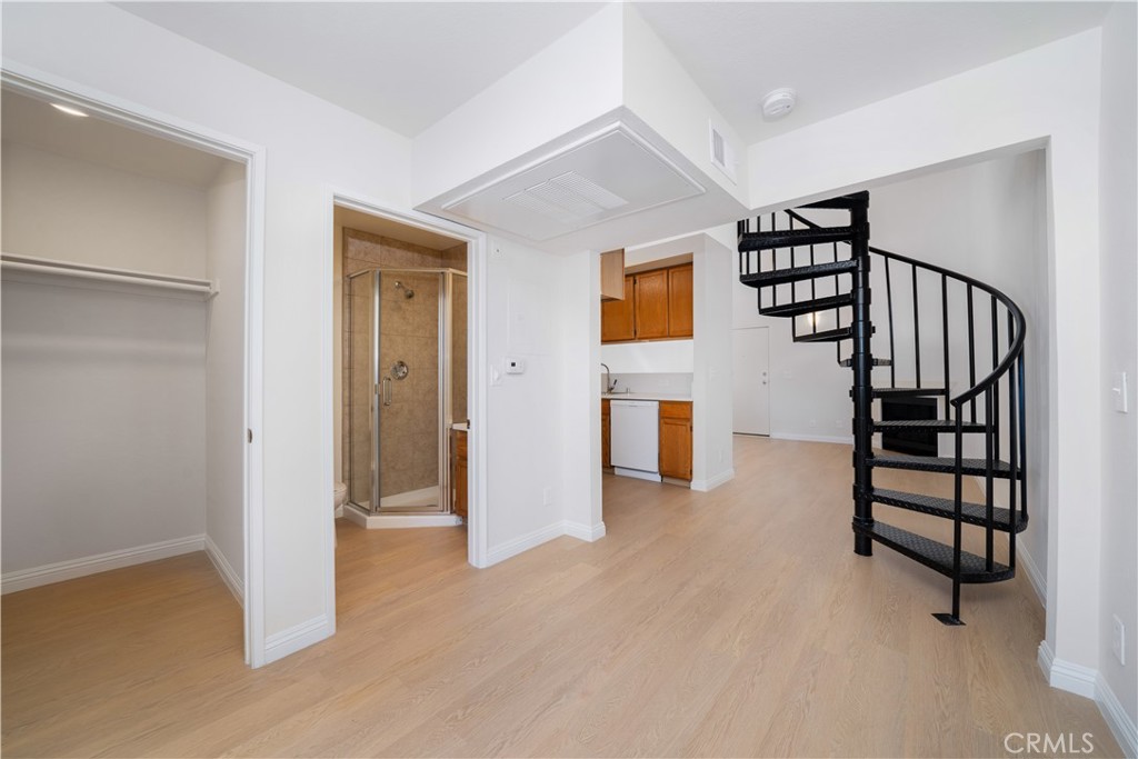 4651 Cahuenga Boulevard Property Photo 13
