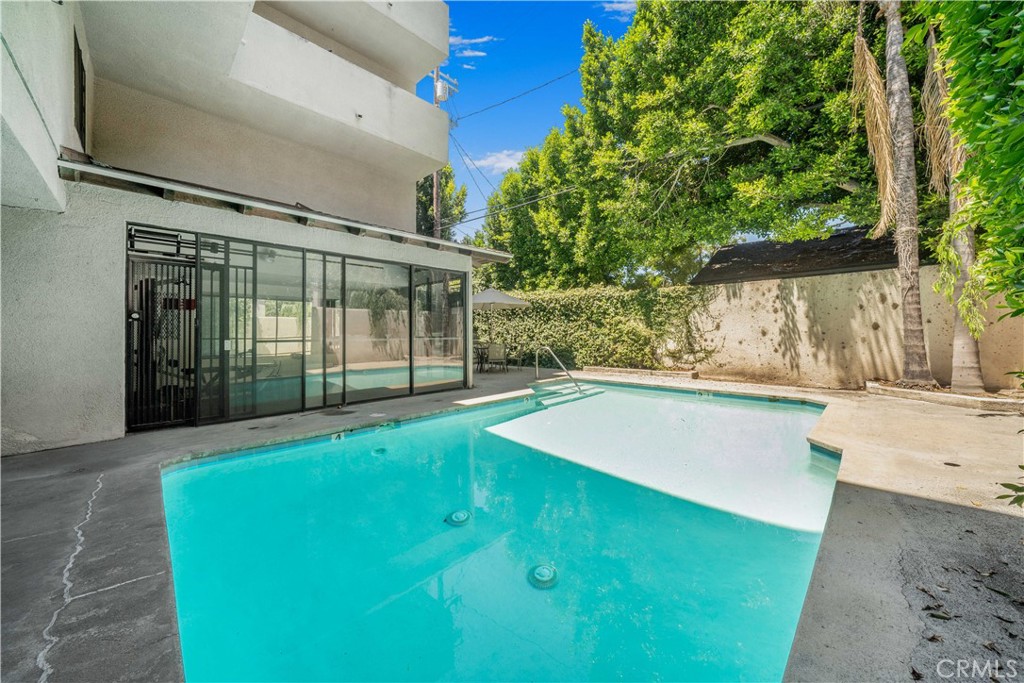 4651 Cahuenga Boulevard Property Photo 22