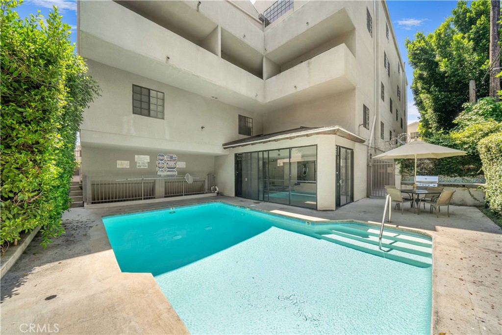 4651 Cahuenga Boulevard Property Photo 23