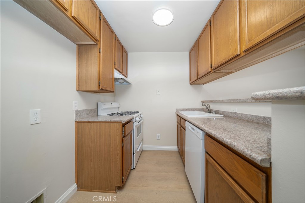 4651 Cahuenga Boulevard Property Photo 29