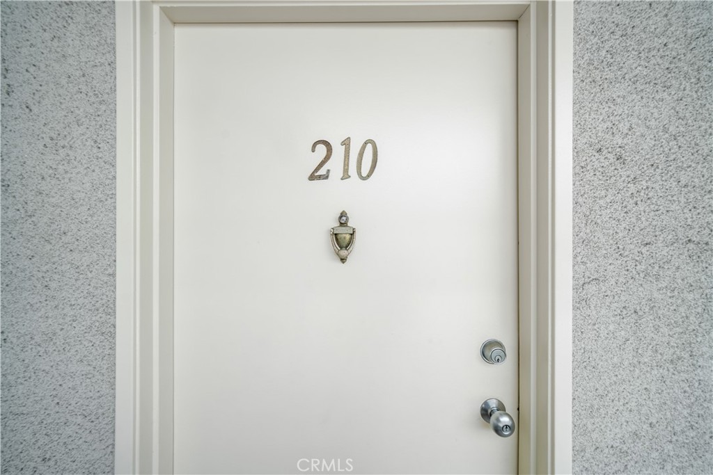 4651 Cahuenga Boulevard Property Photo 37