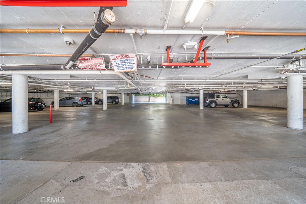 4651 Cahuenga Boulevard Property Photo 43
