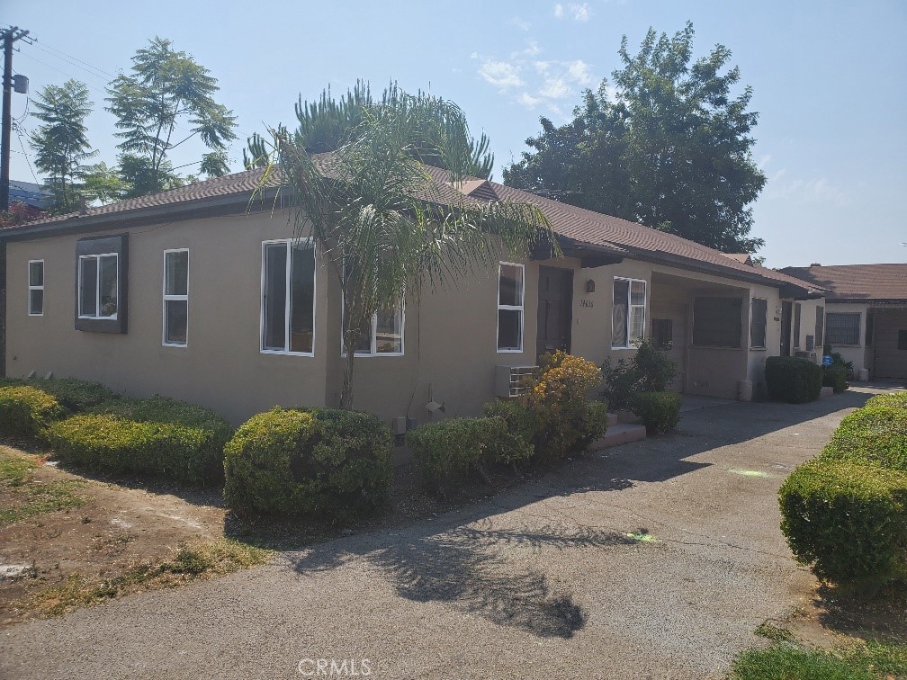 14638 Vanowen Street Property Photo 2