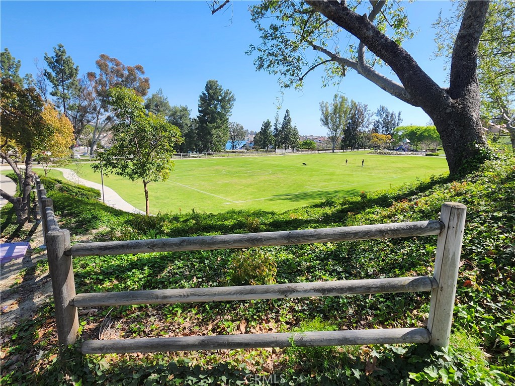 27662 Esla Property Photo 7