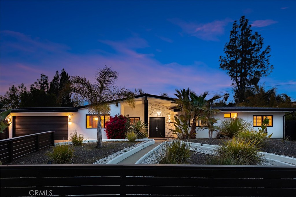 Woodland Hills Real Estate Listings Main Image