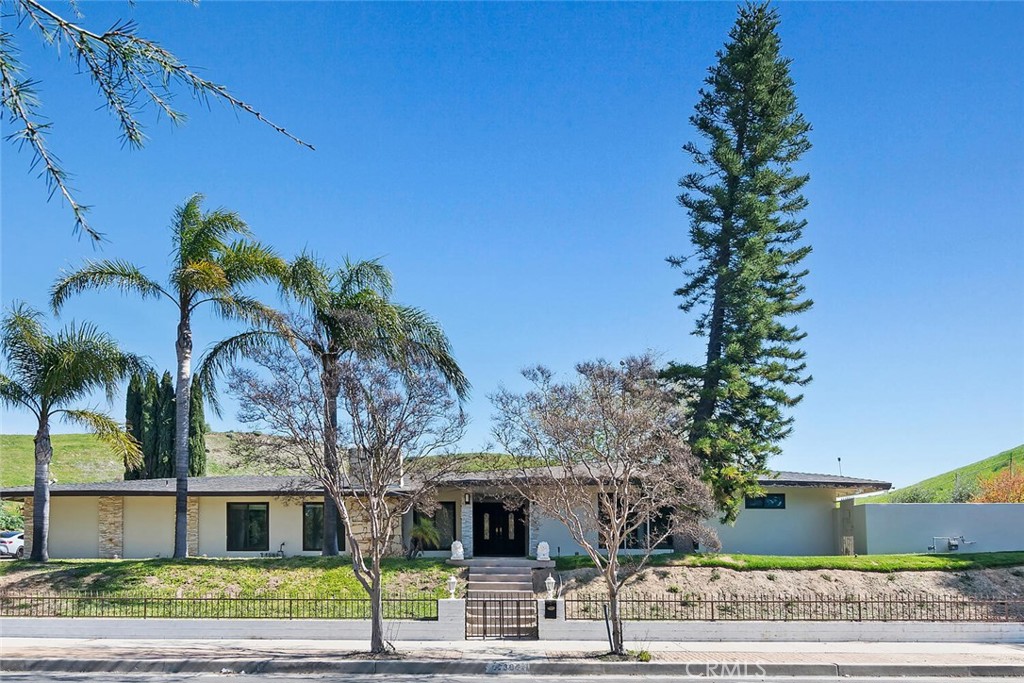 12384 Woodley Avenue Property Photo