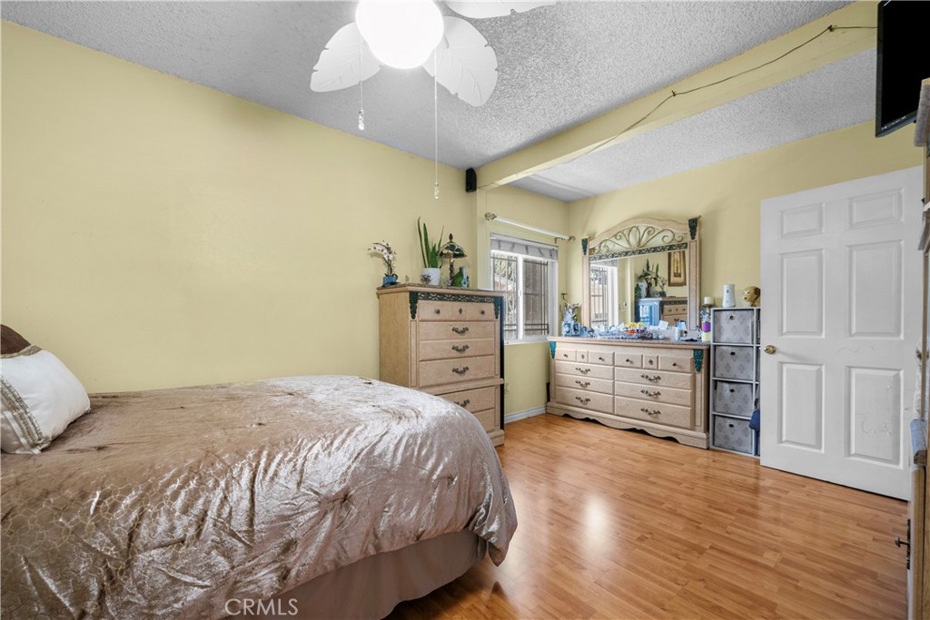 178 E 49th Street Property Photo 8