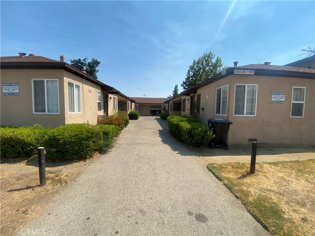14642 Vanowen Street Property Photo 5