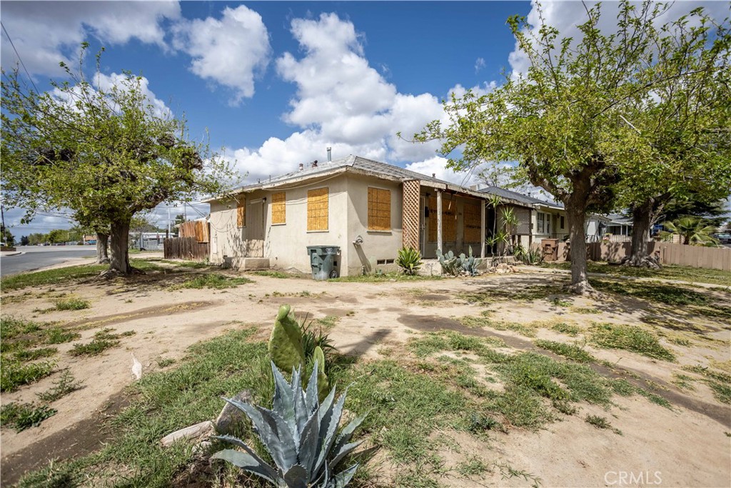2101 Carrere Street Property Photo 3