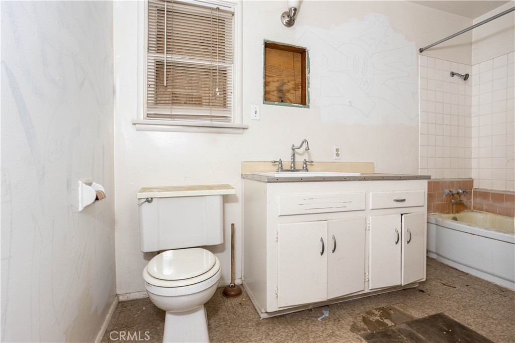 2101 Carrere Street Property Photo 11