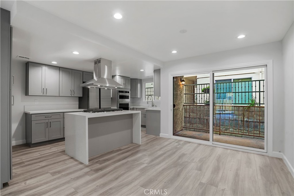 227 E Burbank Boulevard C