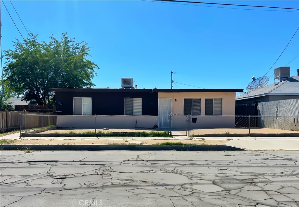 44817 Redwood Avenue Property Photo 1